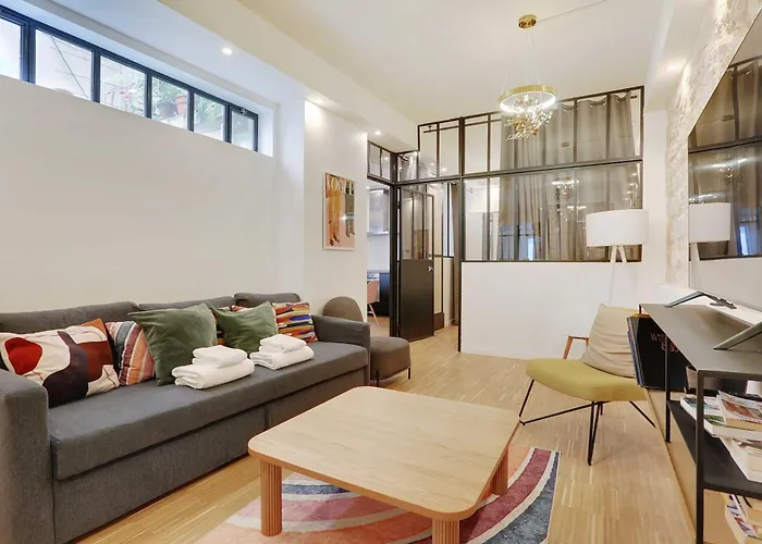 Lägenhet Spacious - 4br-10p Montmartre *